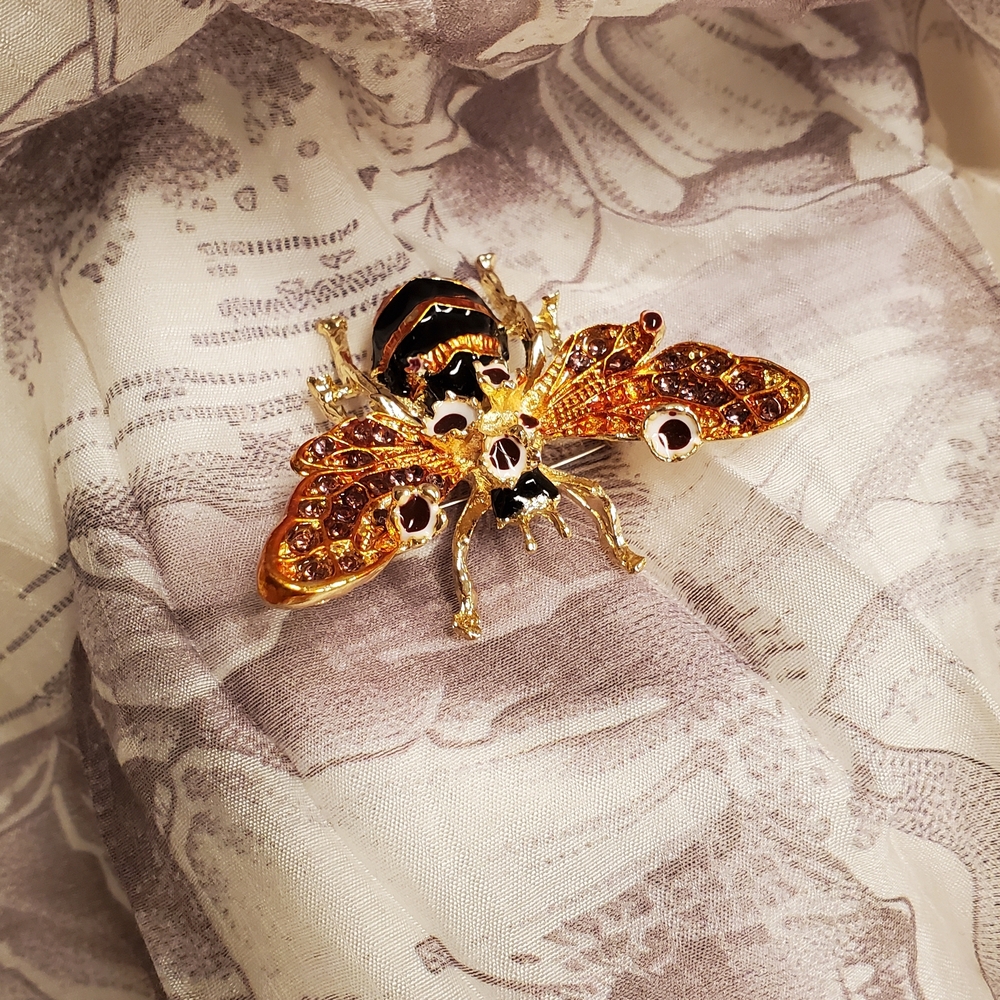 Gold and Black Bee Brooch - Women Jewelry - Picture 3 of 3